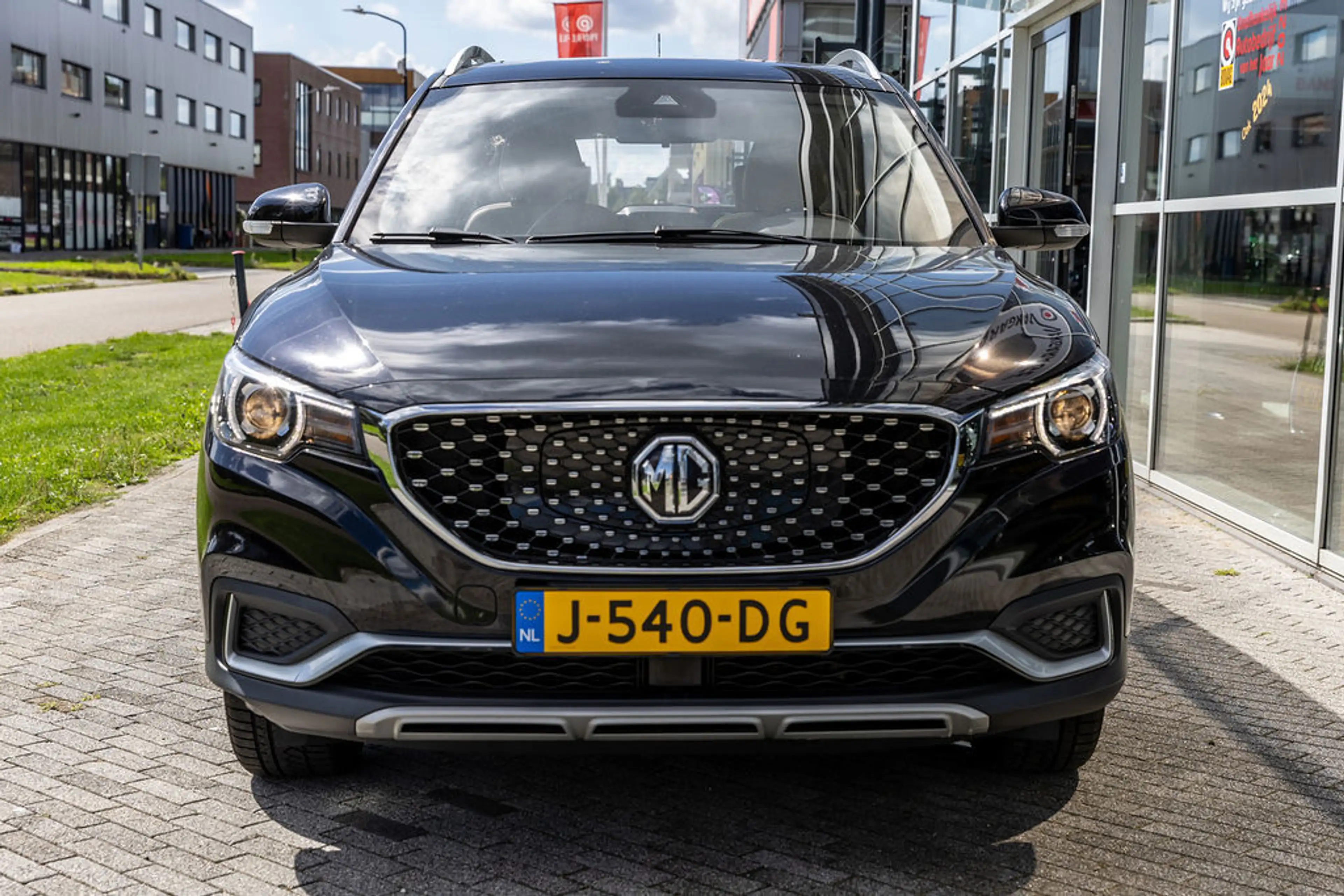 MG ZS MG EV Luxury 45 kWh Beige lederen interieur — photo 41