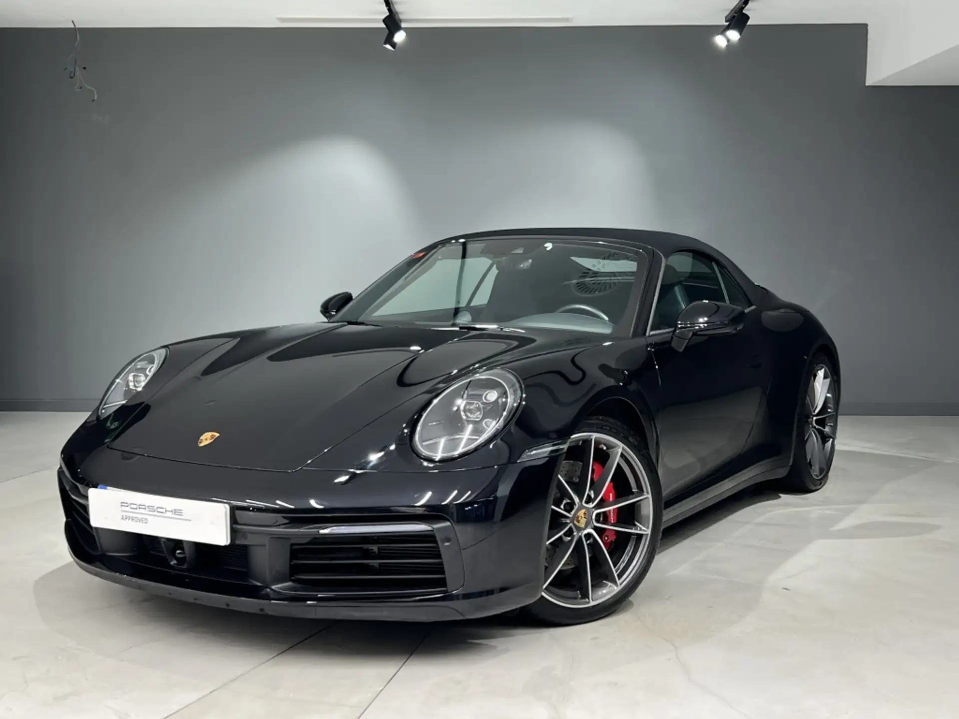 Porsche 911 911 Carrera 4S Cabriolet 2021 검정 사진 1