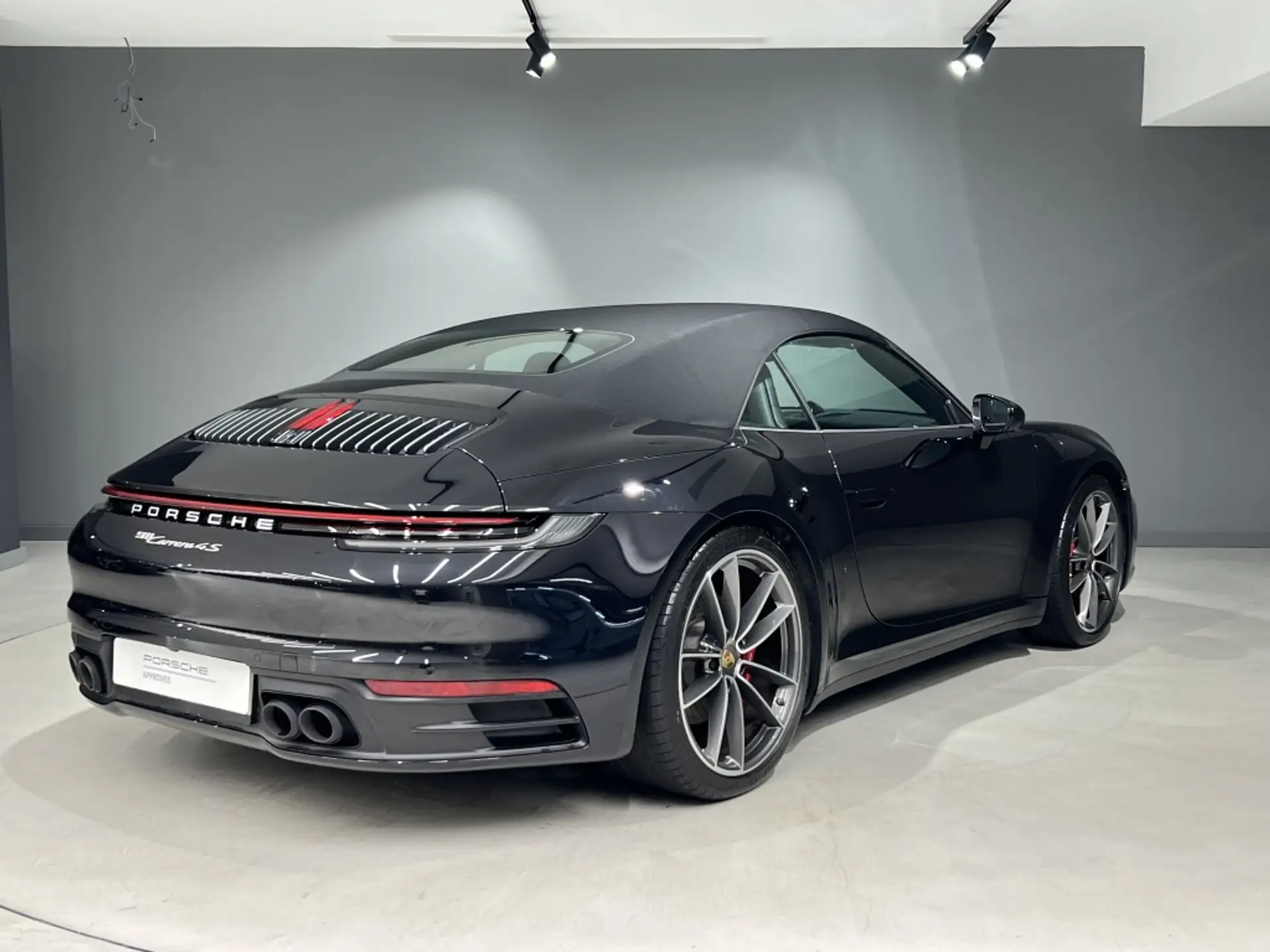 Porsche 911 911 Carrera 4S Cabriolet 2021 검정 사진 5