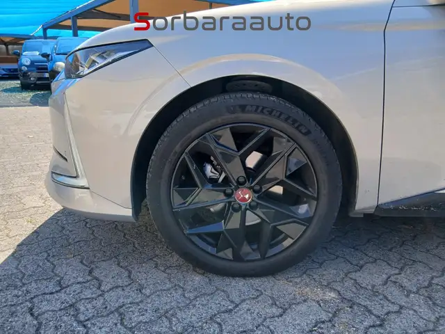 DS Automobiles DS 4 view 8