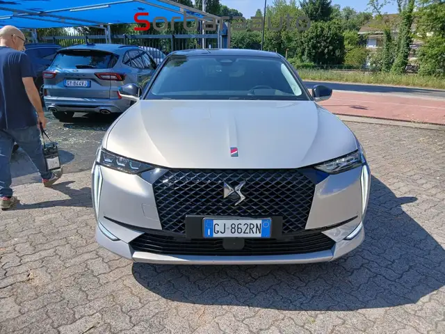 DS Automobiles DS 4 view 7