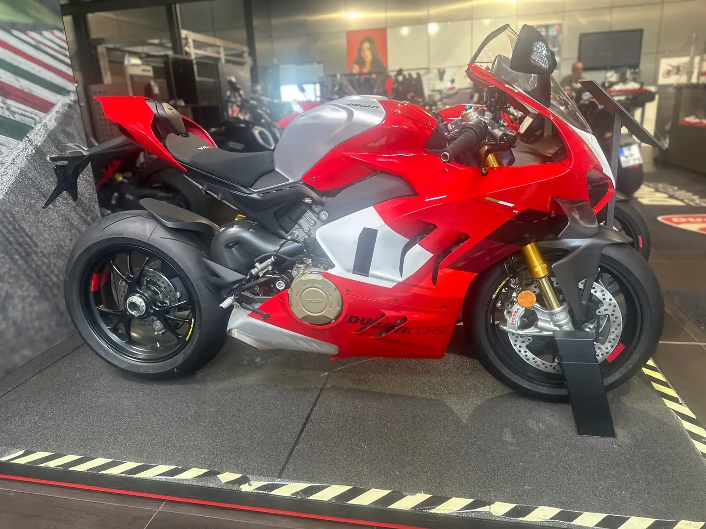 Ducati Panigale V4 R Desmosedici Stradale  HERSTELLER Garantie Rot - 1