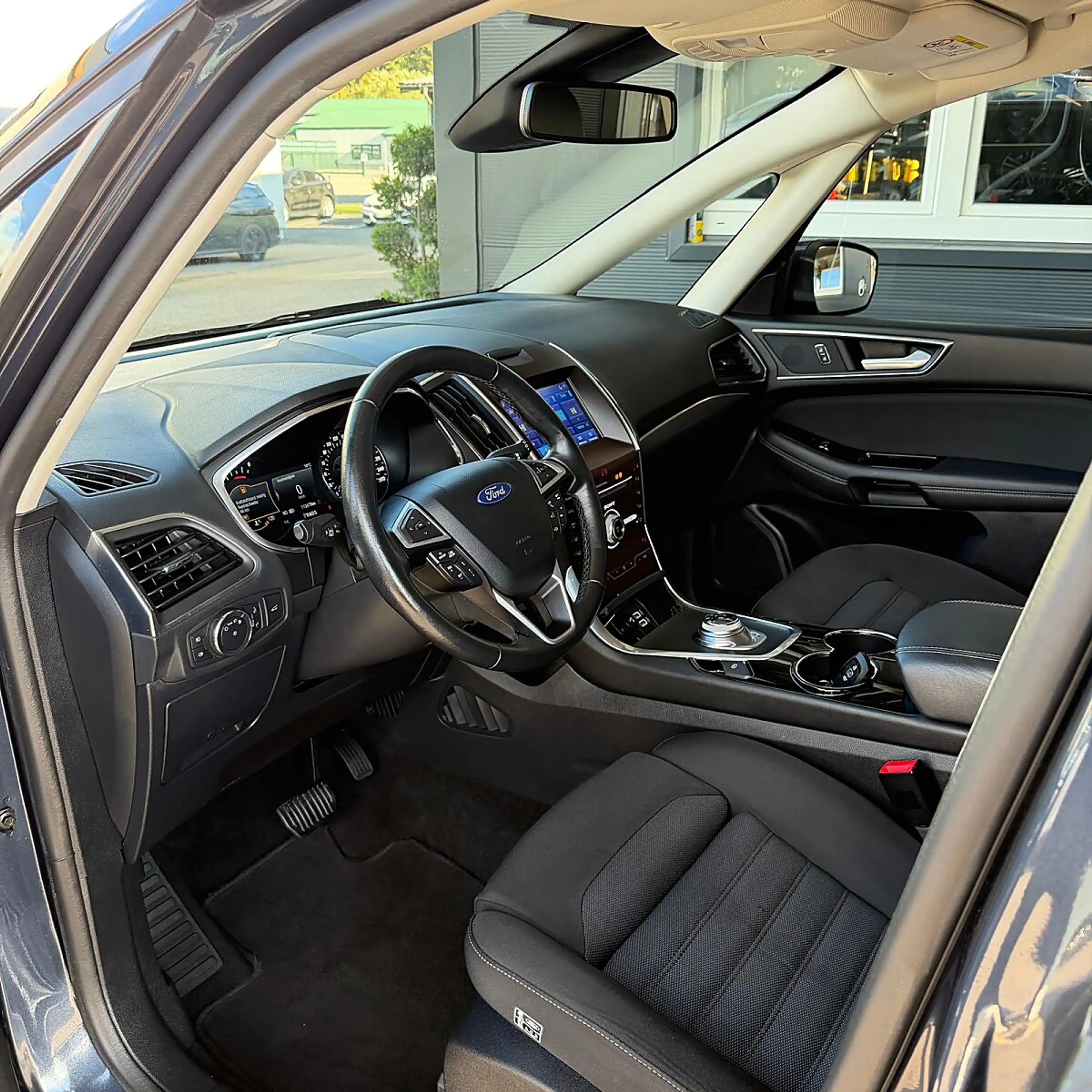 Ford Galaxy 2.0 EcoBlue — photo 12