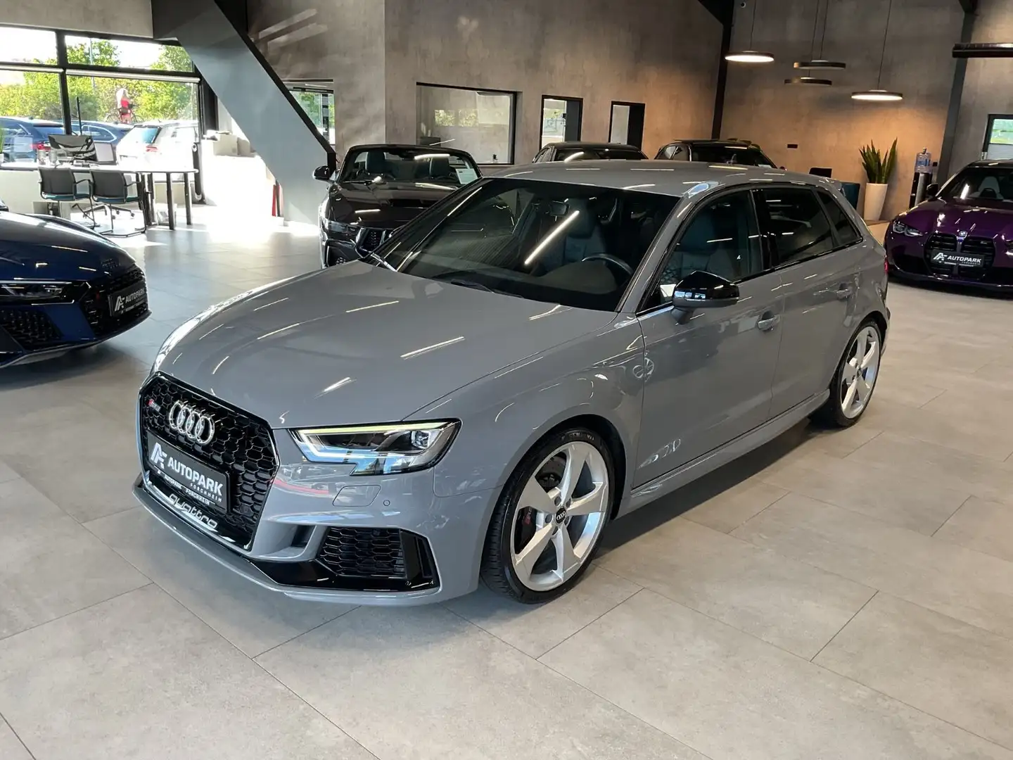 Audi RS3 Sportback RS-Sitze B&O Matrix 280km/h Grau - 1