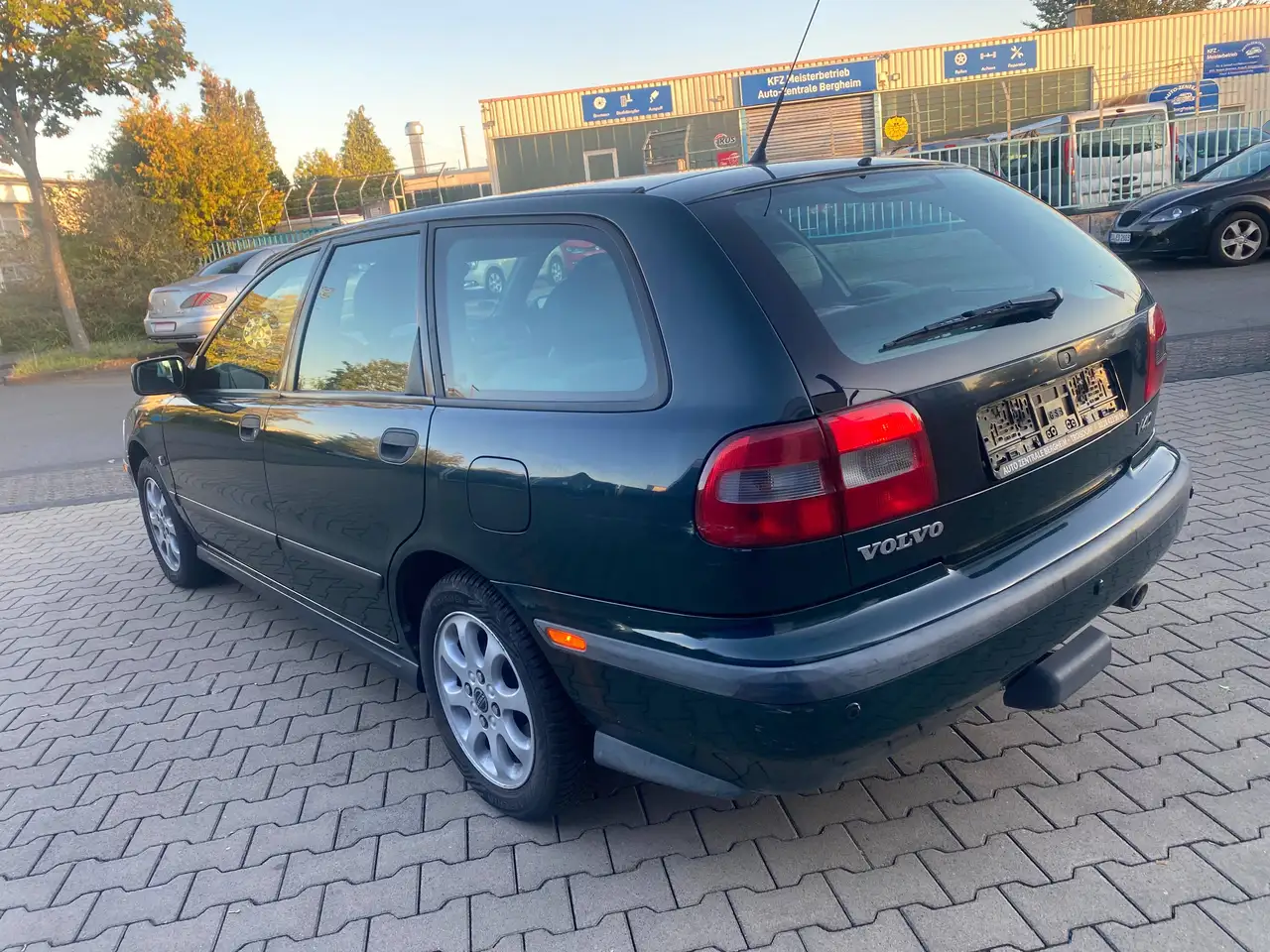 Volvo V40 1.8, foto 4
