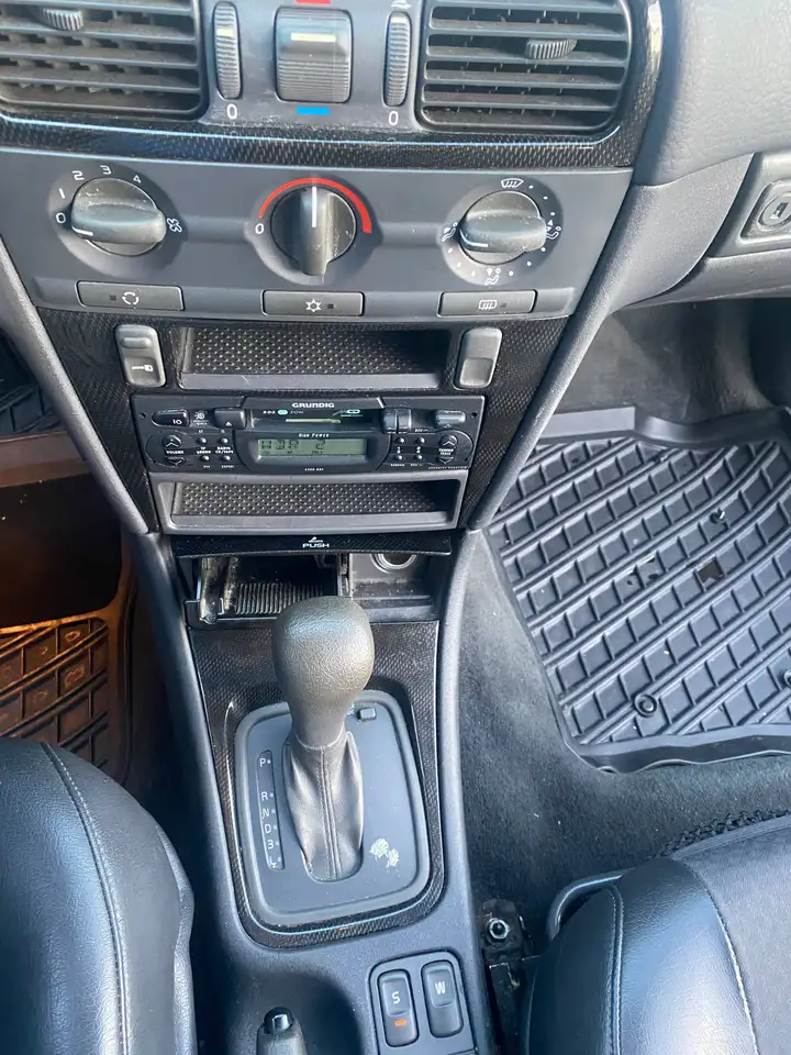 Volvo V40 1.8, foto 11
