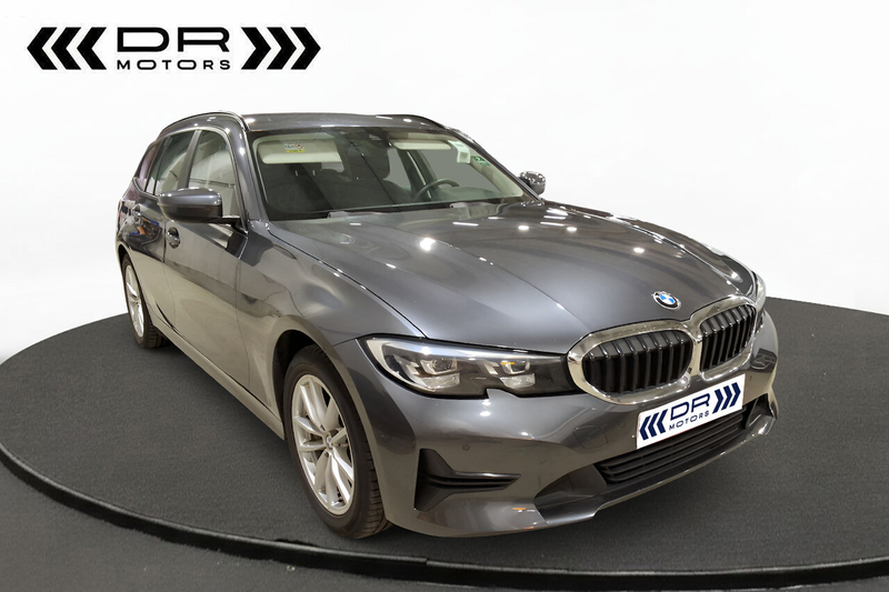 BMW 330 E - APPLE CARPLAY — photo 3