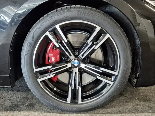 BMW 4 Series view 13