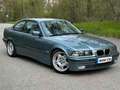 BMW 320 320i Зелёный - thumbnail 4