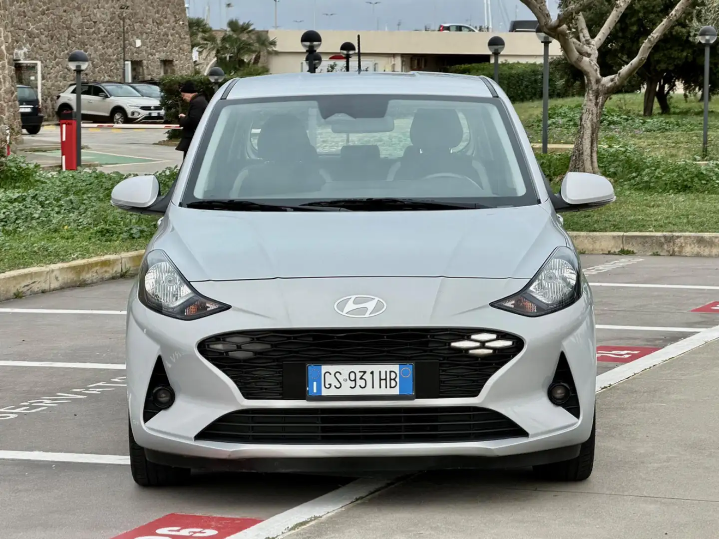 Hyundai i10 1.0 MPI AUTOMATICA CONNECTLINE+VIRTUAL+NAVI+PDC Argento - 2