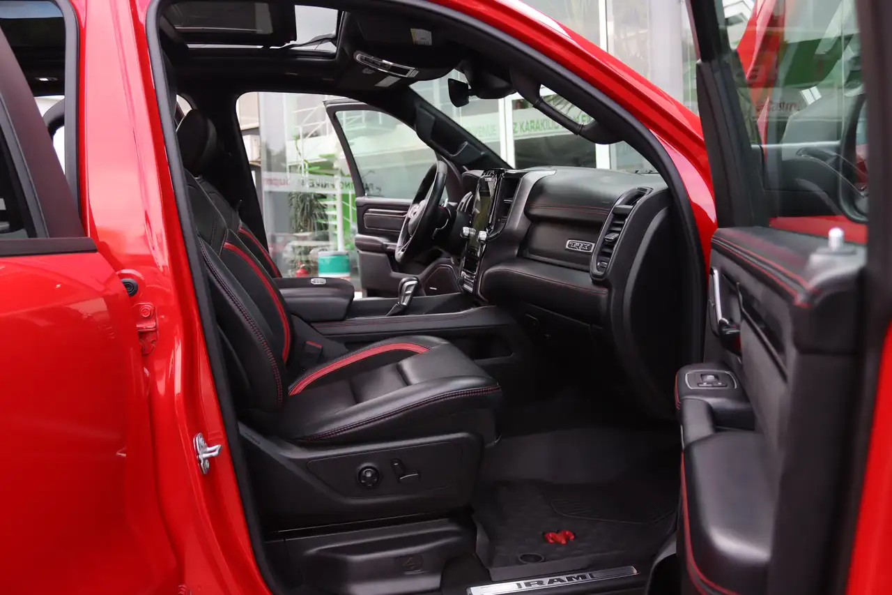 Dodge RAM 2022 — фото 10