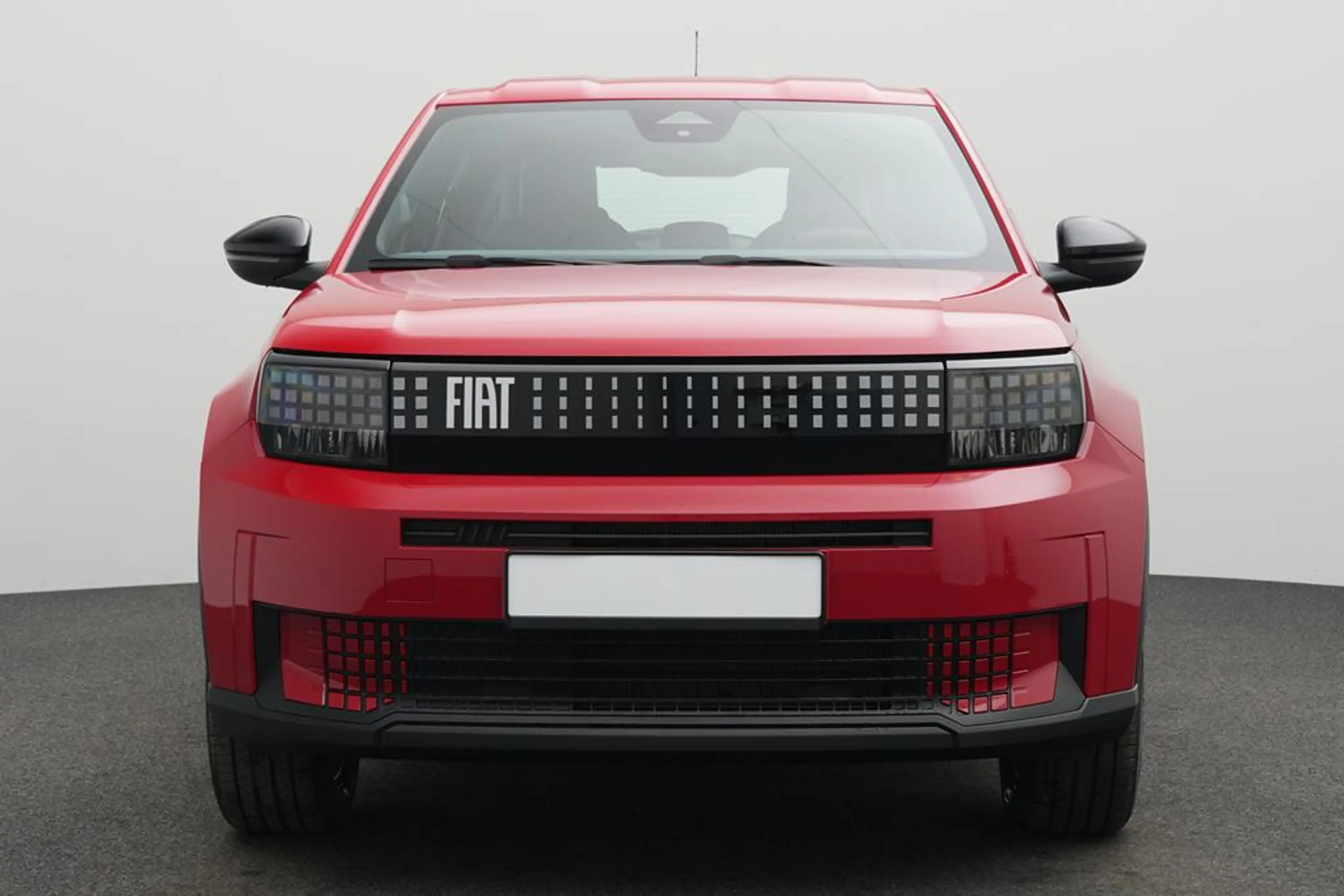 Fiat Grande Panda Elektro Red — photo 3