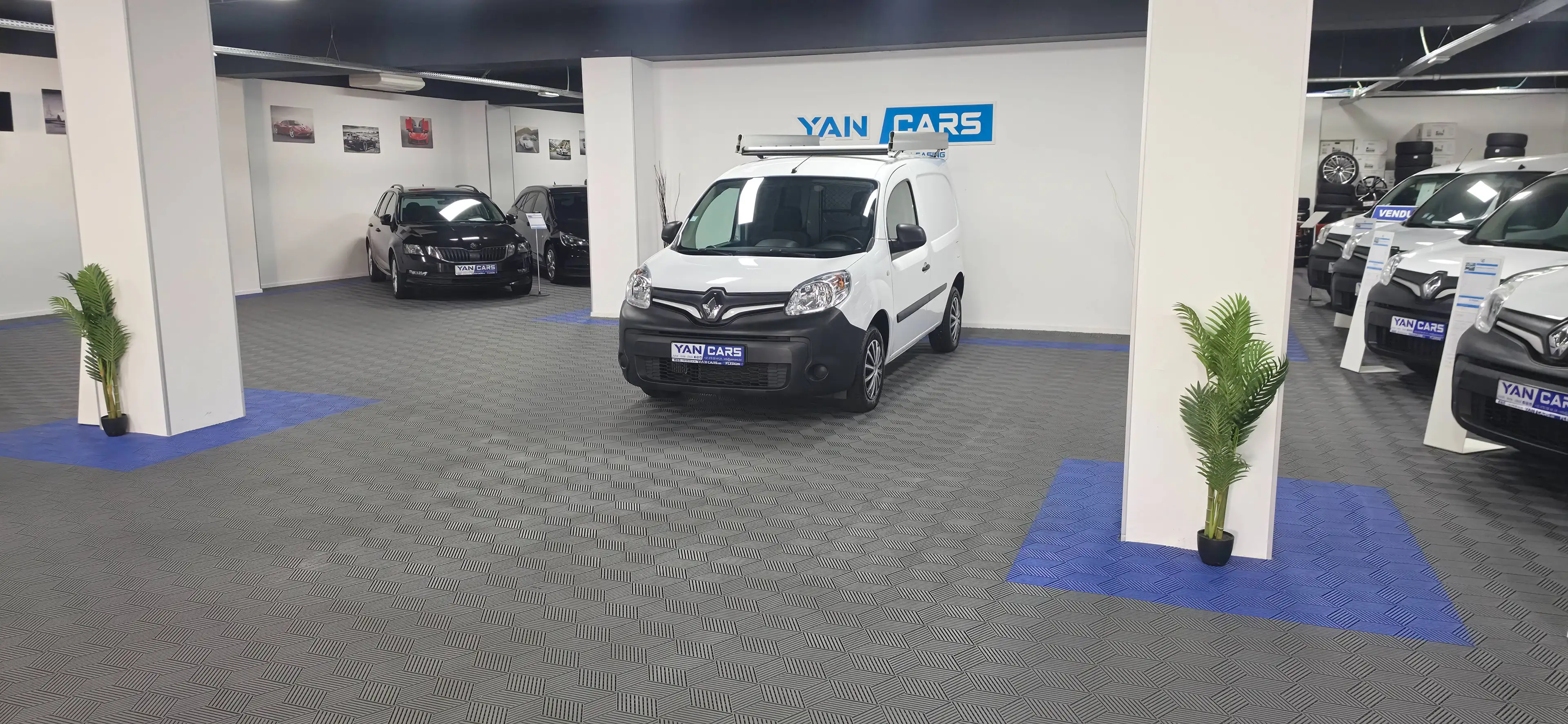 Renault Kangoo Express 1.2 TCe 115 essence · 29 117 km · Entretien Renault · Galerie · Garantie 1 an · TVA récupérable — photo 2