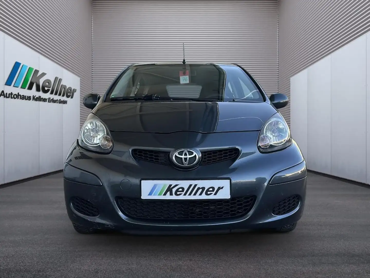 Toyota Sonstige Aygo Cool+Klima+Radio-CD+ZV+elekr. Fenster Grau - 1