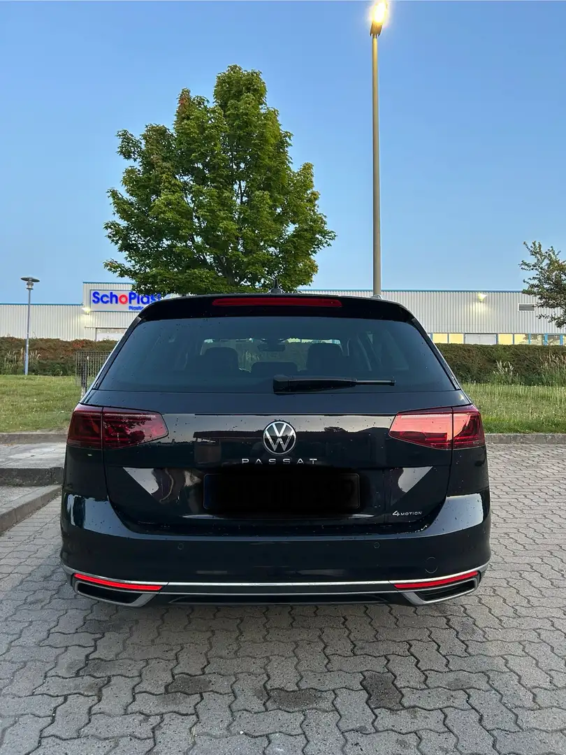 Volkswagen Passat 2.0 TDI SCR DSG 4Motion Elegance - 2