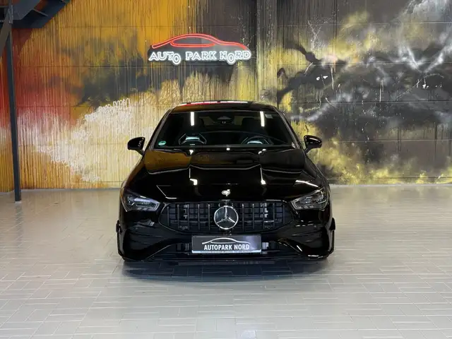 Mercedes-Benz Cla view 2
