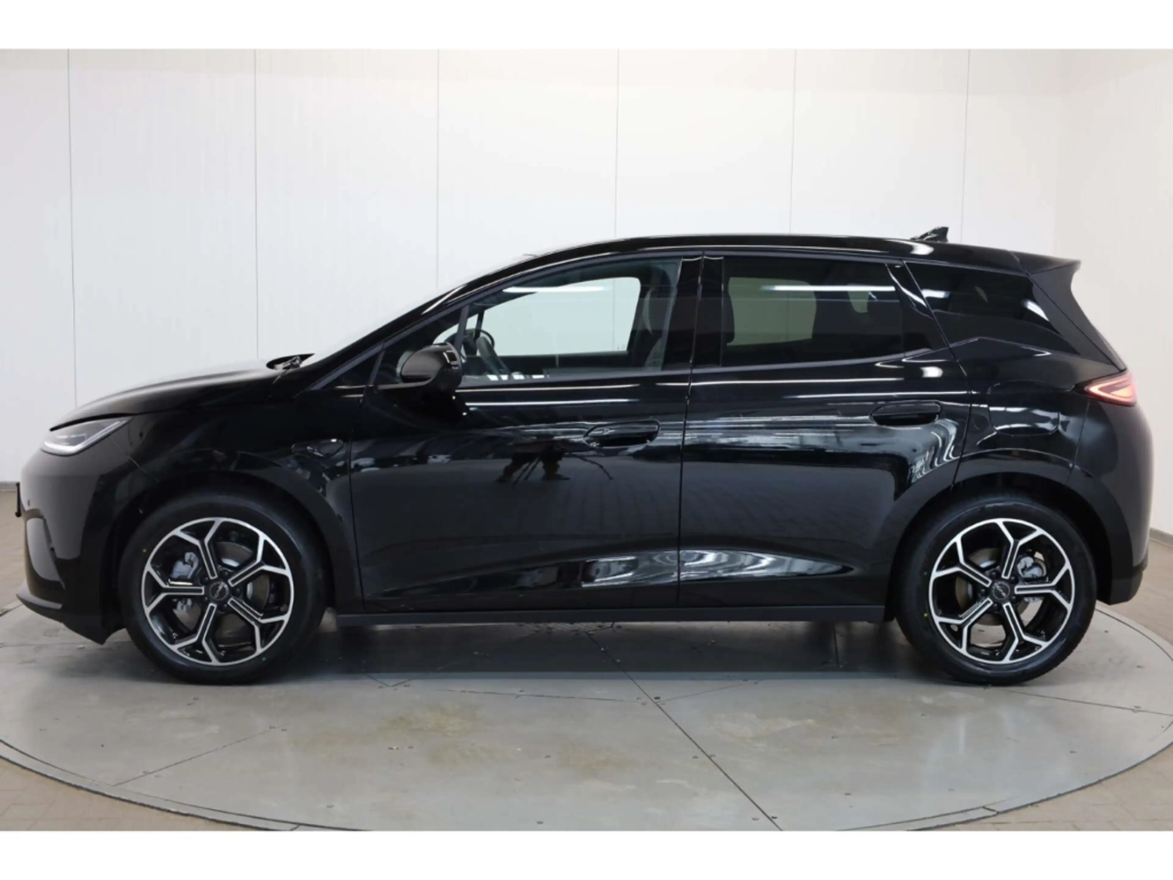 BYD Dolphin G DM-i Comfort — photo 5