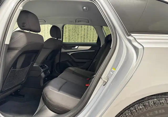 Audi A6 view 12