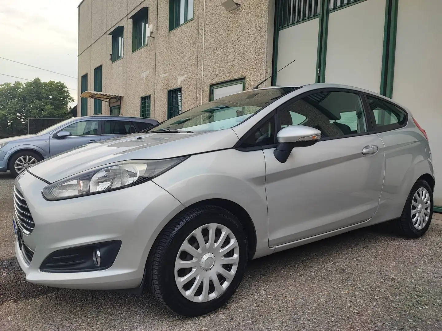 Ford Fiesta 1.5 DIESEL NEOPATENTATI 2014 3PORTE  PARI AL NUOVO Plateado - 1