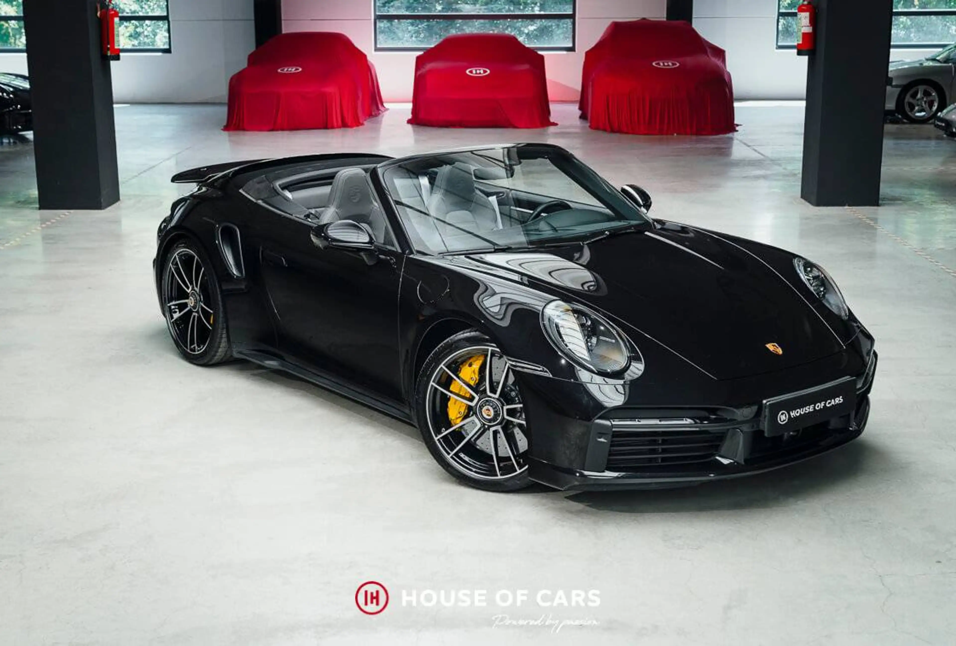 Porsche 911 992.1 Turbo S Cab PDK - Belgian car - 1st paint — photo 4
