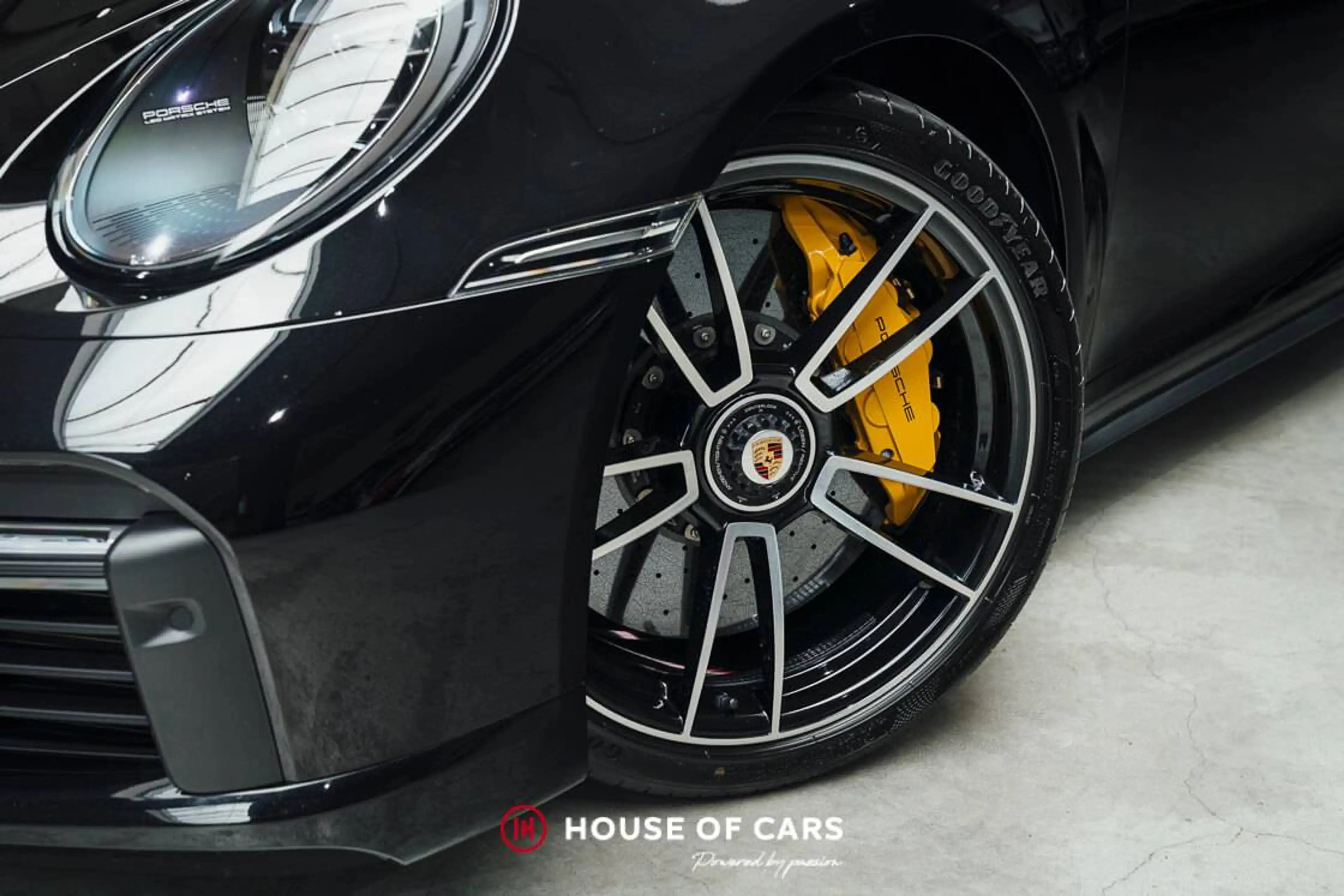 Porsche 911 992.1 Turbo S Cab PDK - Belgian car - 1st paint — photo 11