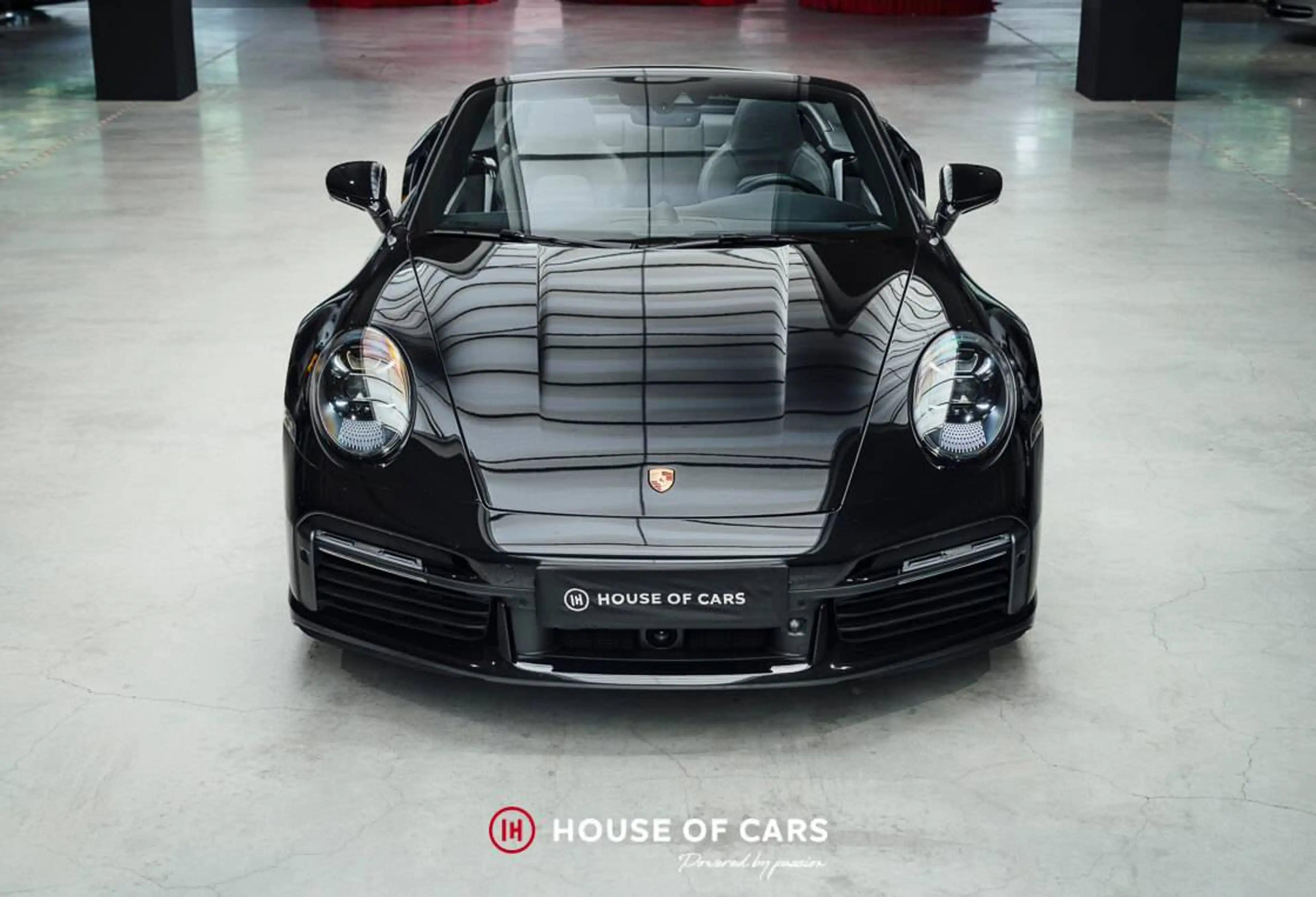Porsche 911 992.1 Turbo S Cab PDK - Belgian car - 1st paint — photo 3