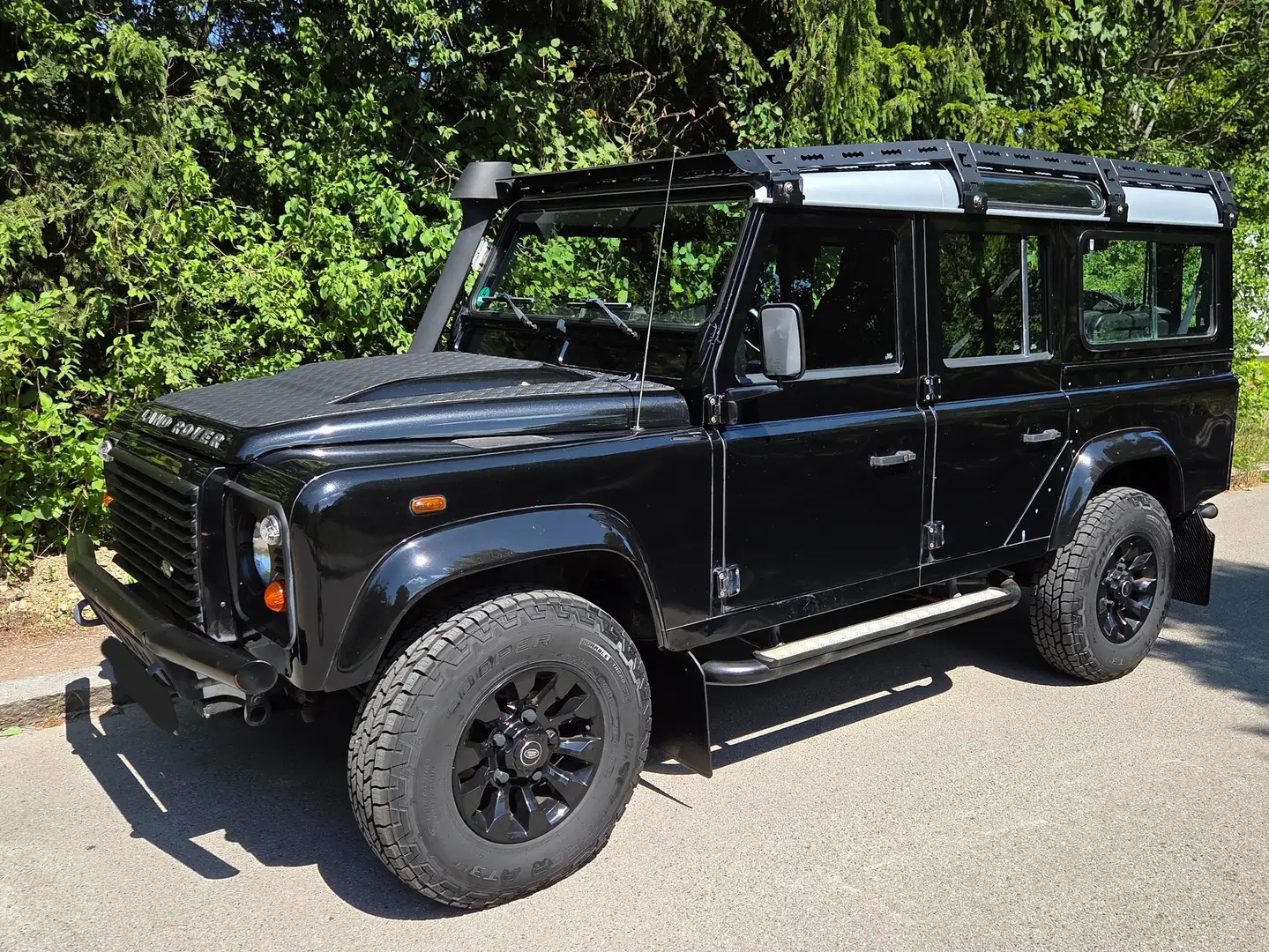 Land Rover Defender Defender 110 SW Diesel 5-Türer Schwarz - 1