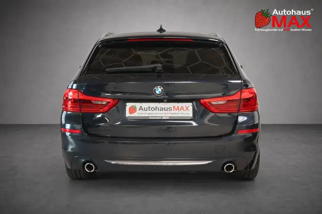BMW 5 Series view 5