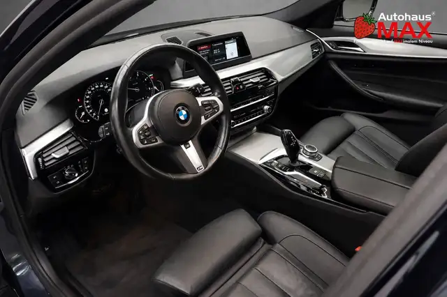 BMW 5 Series view 12