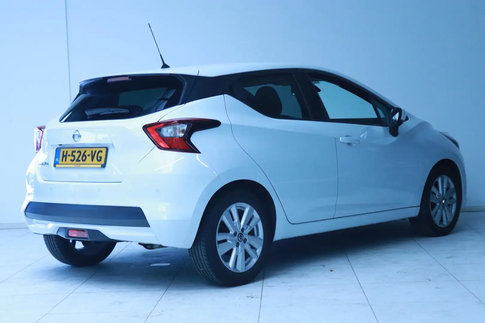 Nissan Micra 1.0 IG-T N-Connecta Airco/Navi/Camera Blanco - 2