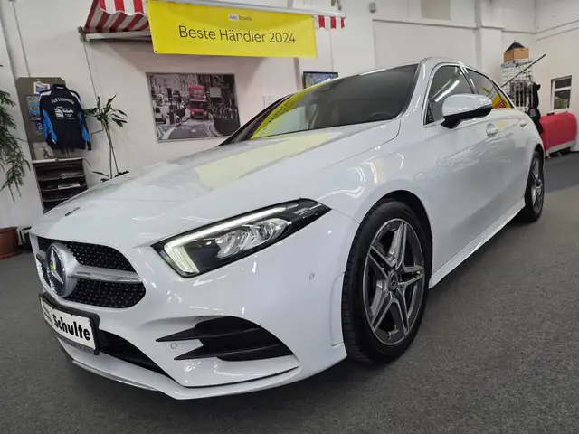 Mercedes-Benz A 180 AMG Line LED HighPerf.,MBUX,Navi,Apple/AndroidAuto,Shz,AMG 18",Spurp.,ParkAssit,DigitalMultimedia