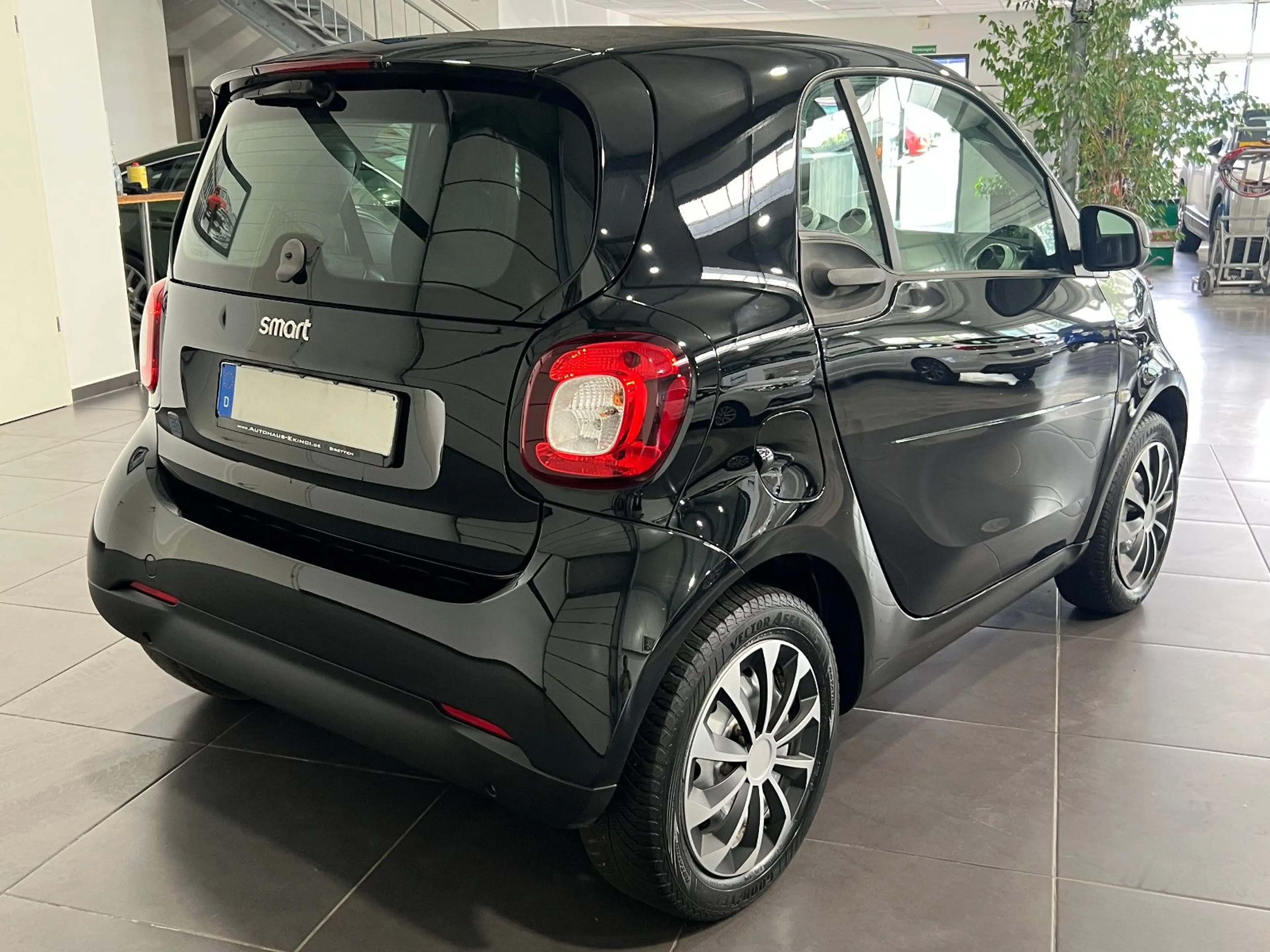 smart forTwo EQ Automatik **Klimaautomatik*BT*Temp** — photo 7