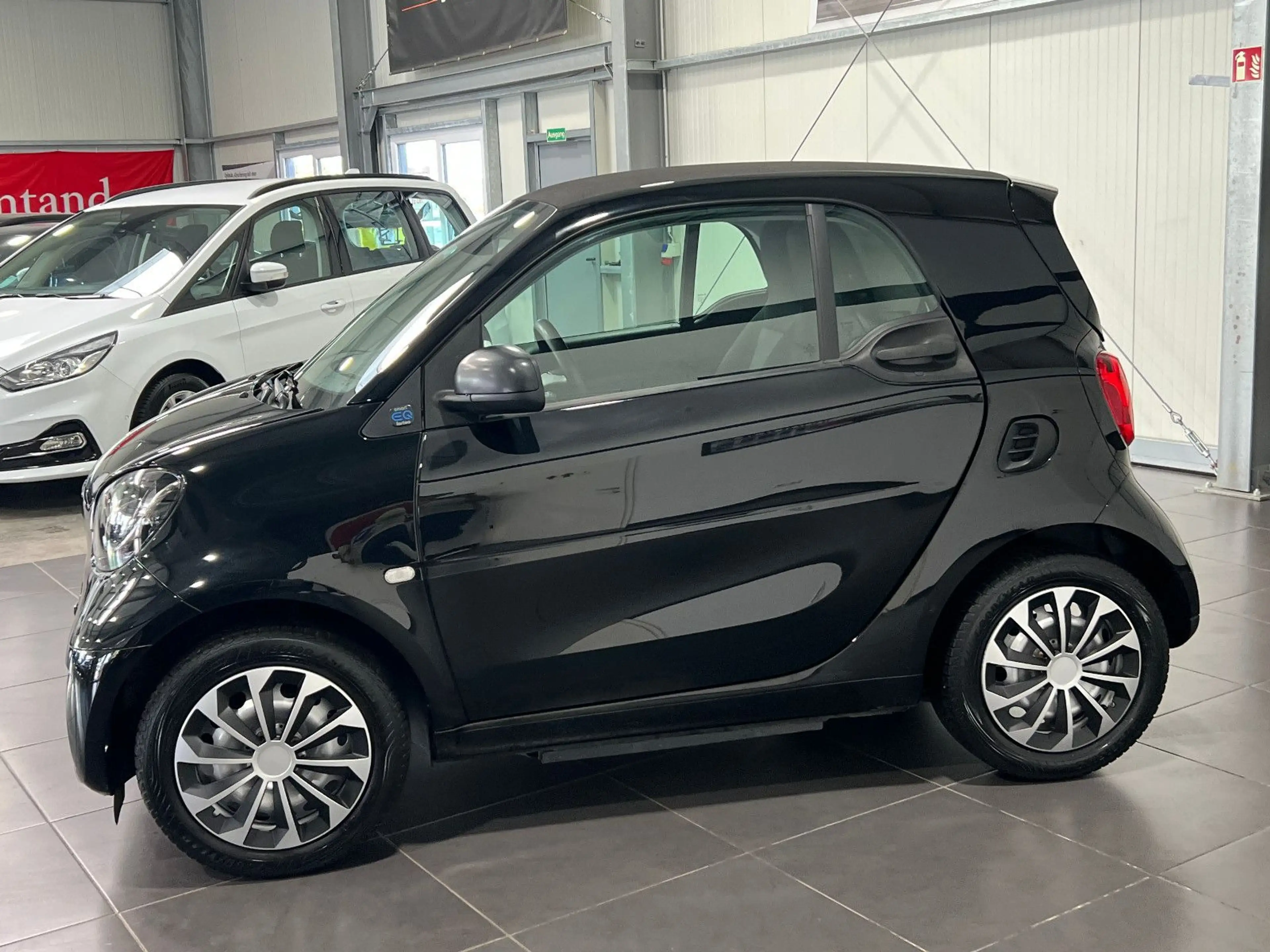 smart forTwo EQ Automatik **Klimaautomatik*BT*Temp** — photo 3