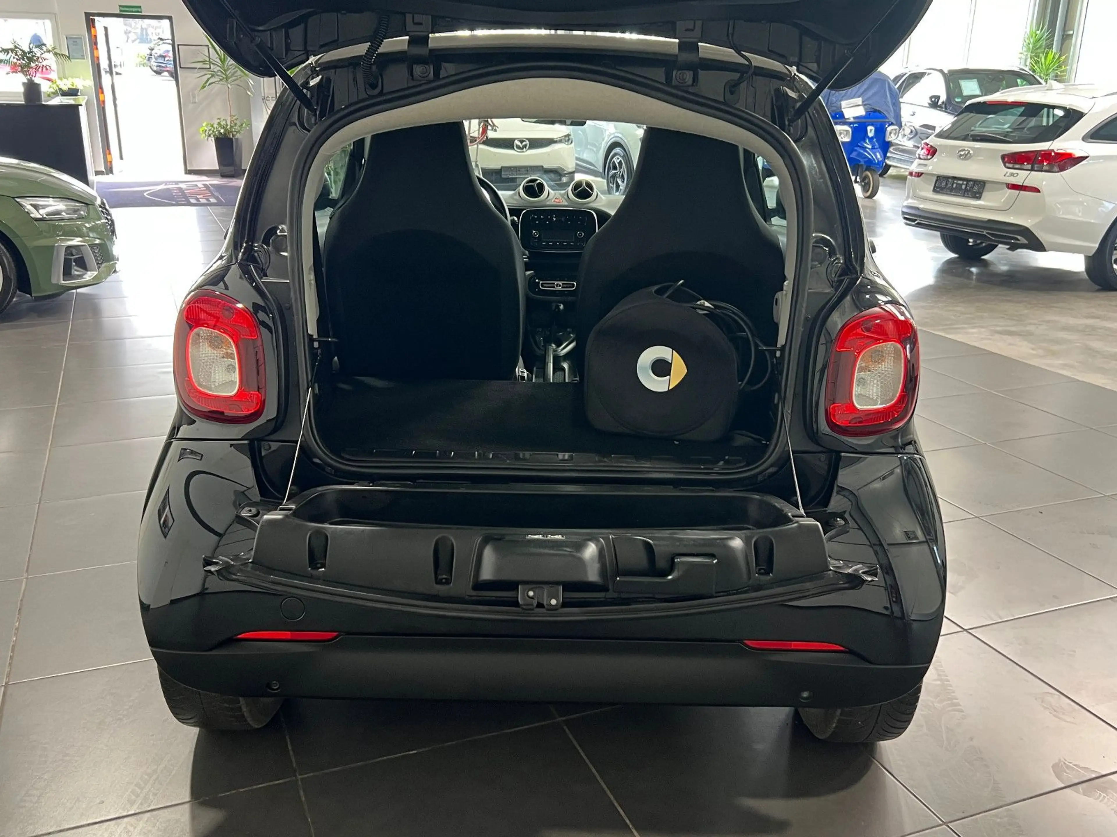 smart forTwo EQ Automatik **Klimaautomatik*BT*Temp** — photo 9