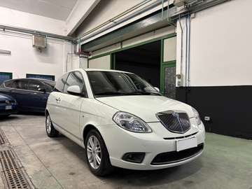 Ypsilon II 2007 1.4 8v Platinum ecochic Gpl