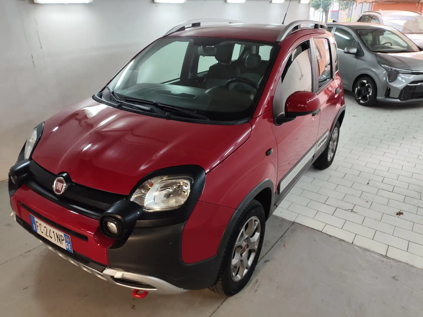 Fiat Panda 1.3 MJT 95 CV S&S 4x4 Rot - 1