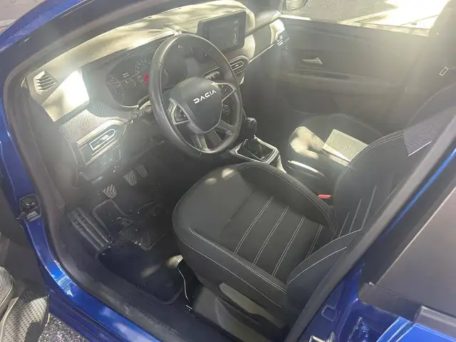 Dacia Sandero view 10