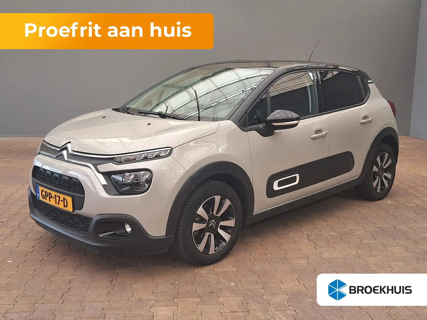 Citroen C3 1.2 PureTech Shine Unieke KM Stand!!! | 17" Lichtm Grau - 1