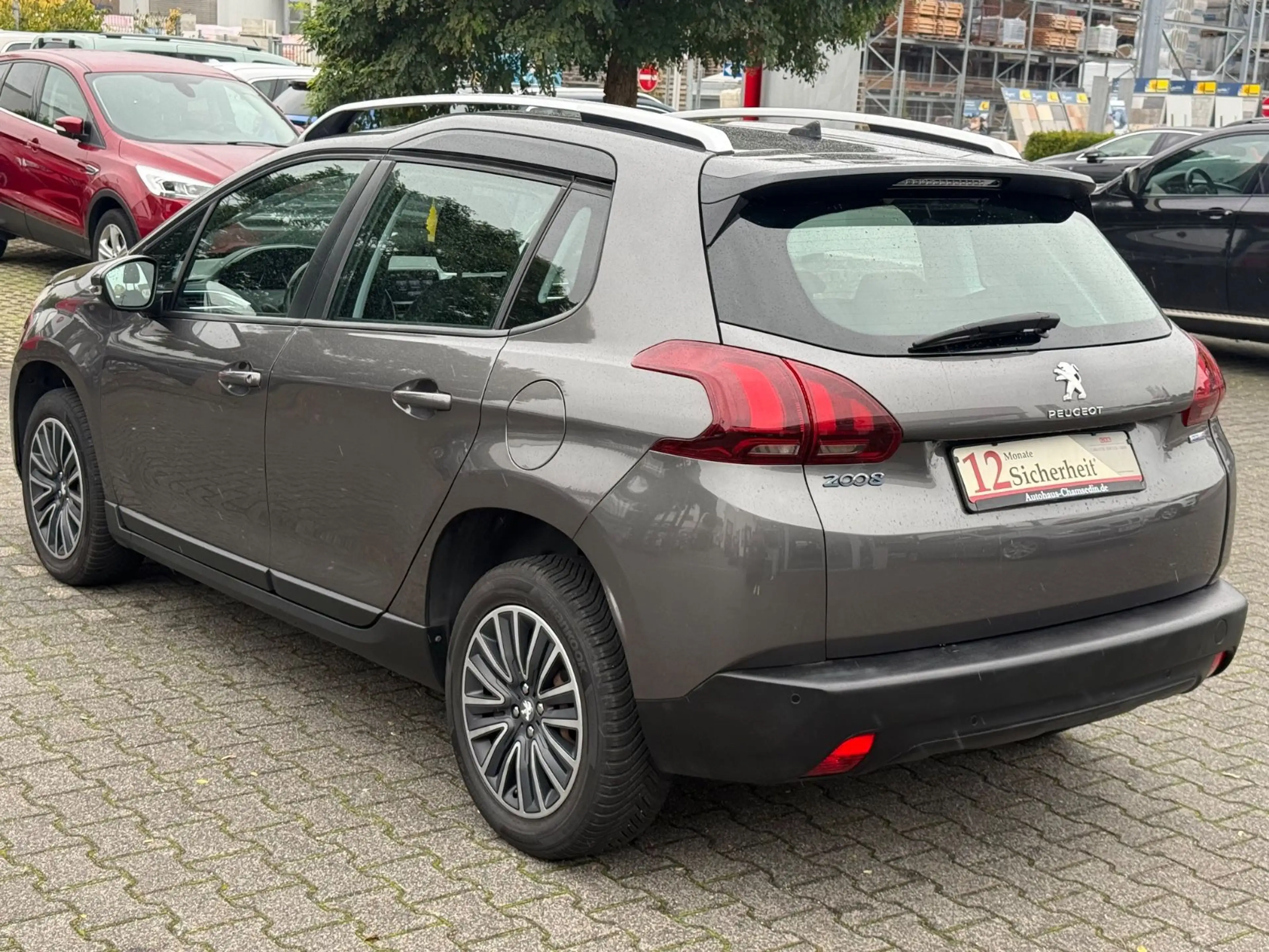 Peugeot 2008 Active — photo 4