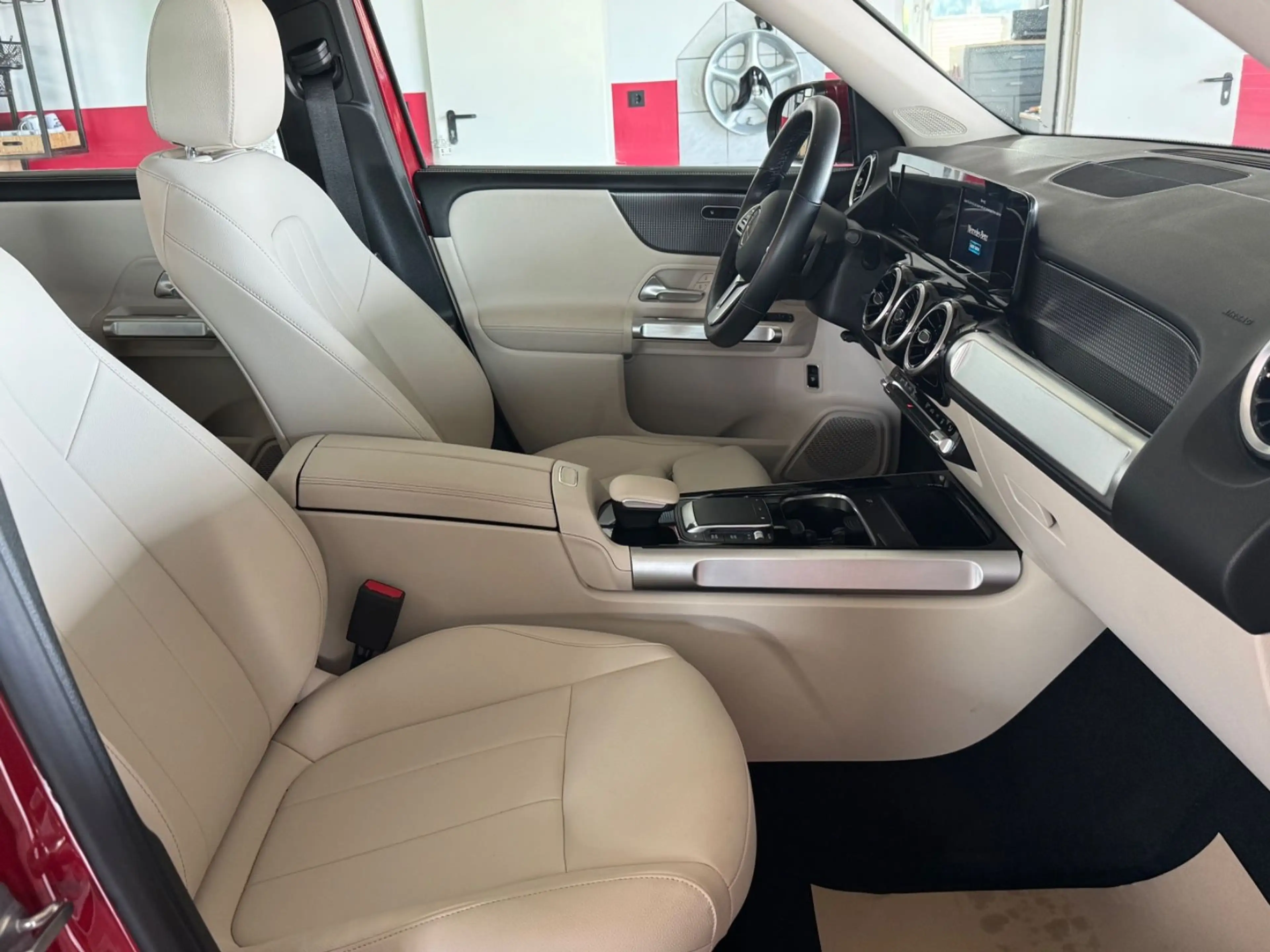 Mercedes-Benz GLB 200 d DCT /ACC/Pano./Kamera/Leder/1Hand./ — photo 14