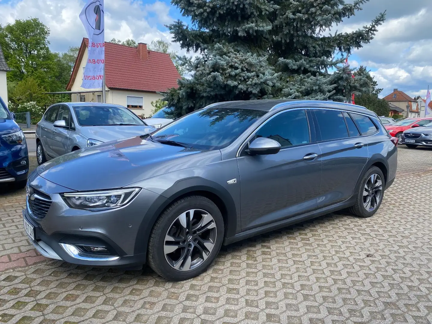Opel Insignia B Country Tourer Exclusive AHK BOSE AT Grijs - 1
