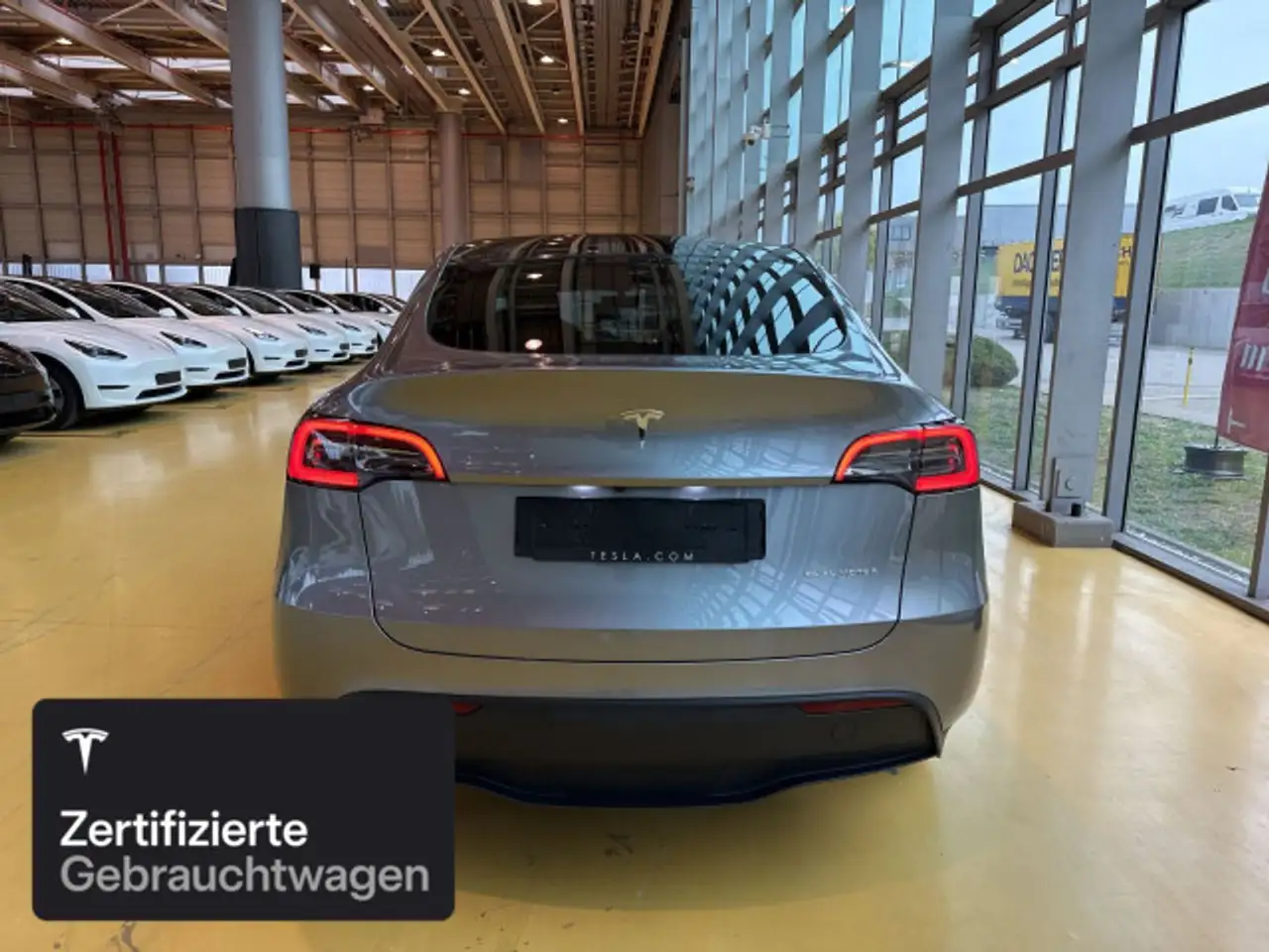 2023 Tesla Model Y Long Range AWD, photograph 6