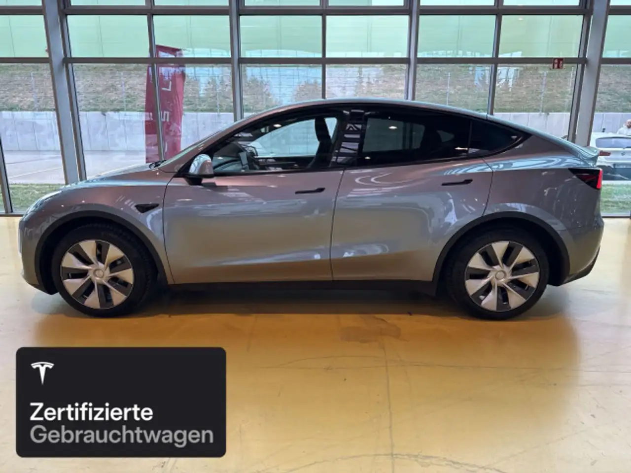 2023 Tesla Model Y Long Range AWD, photograph 4