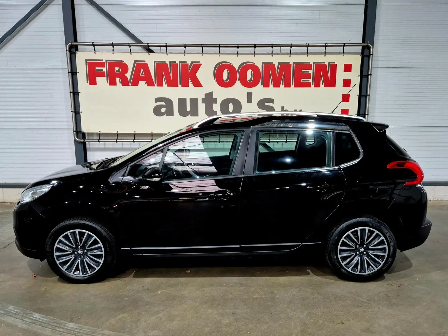 Peugeot 2008 1.2 PureTech 82PK Active + NAP|OH historie|2e eige Negro - 2