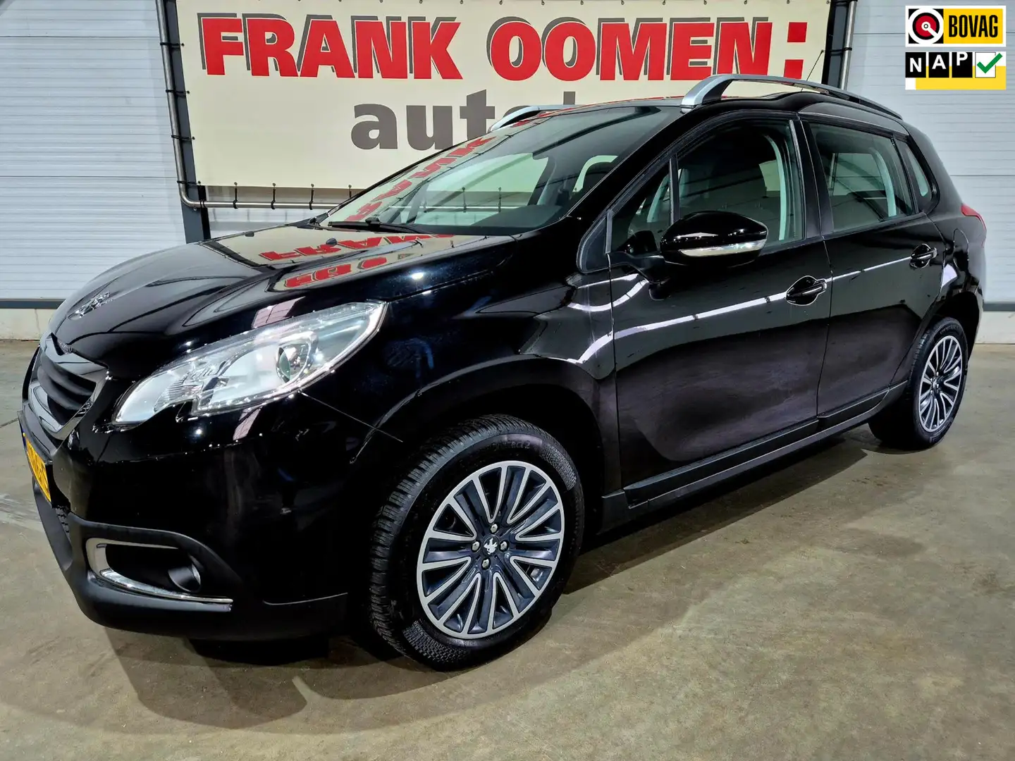 Peugeot 2008 1.2 PureTech 82PK Active + NAP|OH historie|2e eige Negro - 1