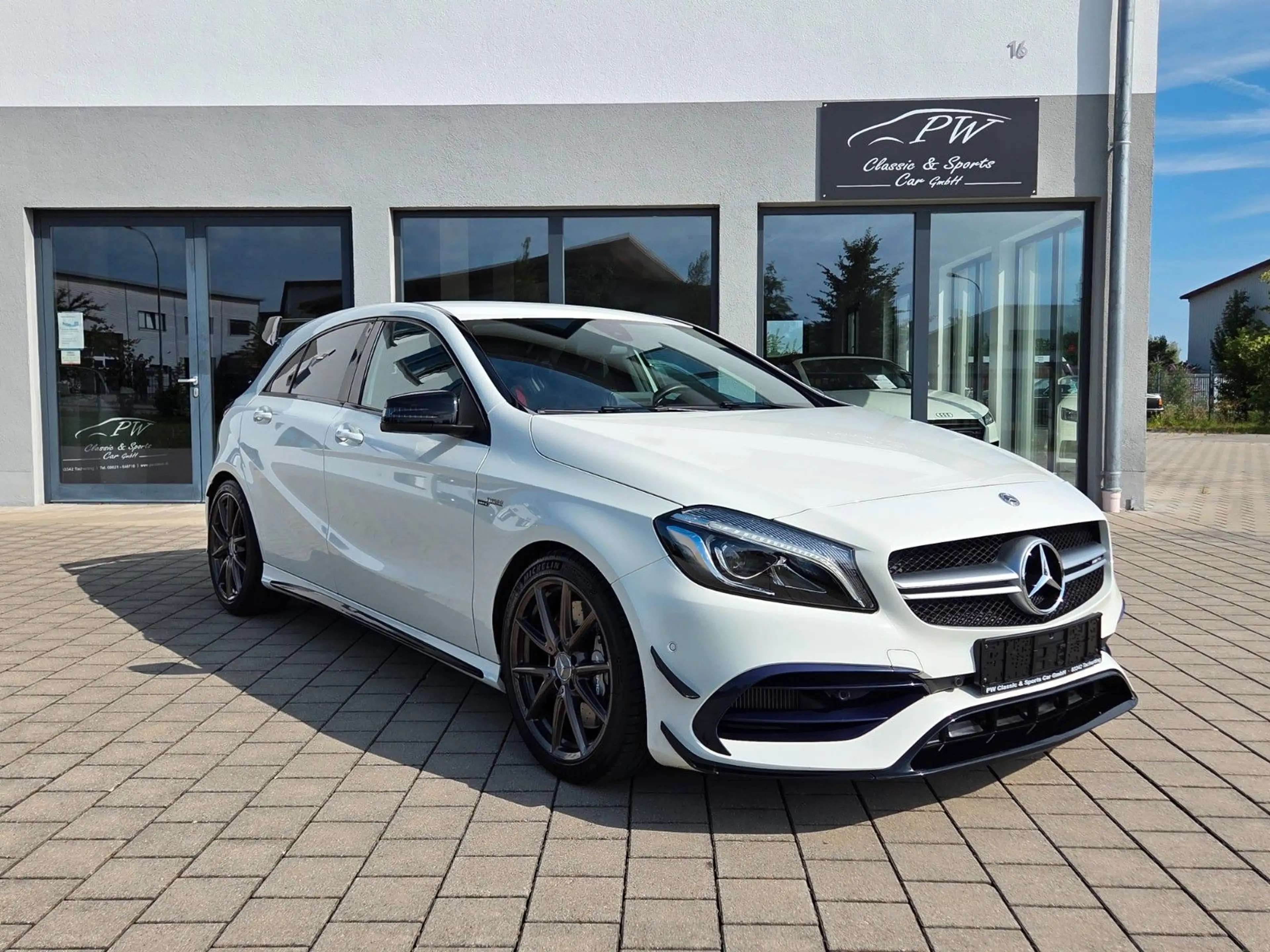Mercedes-Benz A 45 AMG 4Matic Sport *LED *Aero* — photo 2