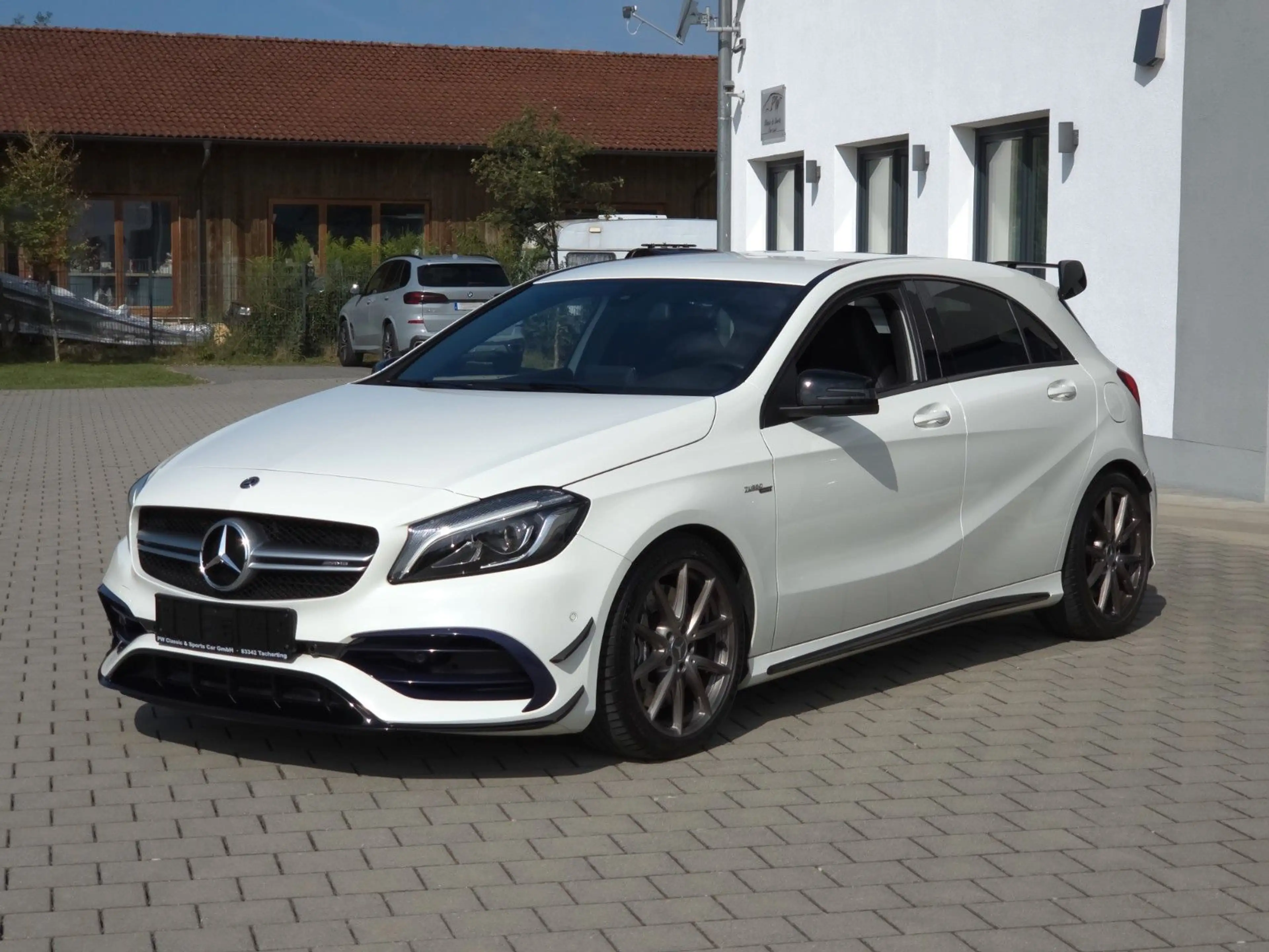 Mercedes-Benz A 45 AMG 4Matic Sport *LED *Aero* — photo 18