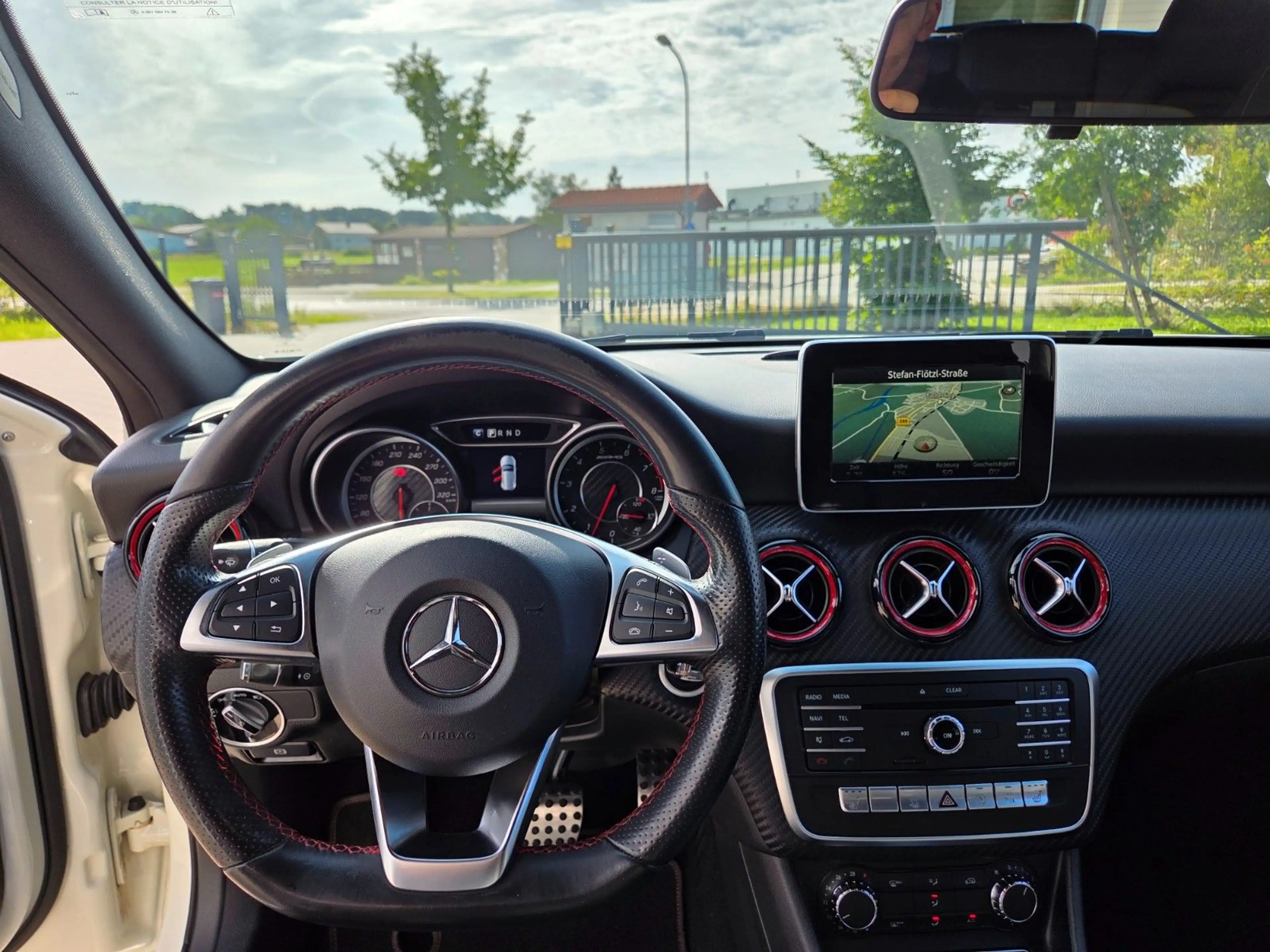 Mercedes-Benz A 45 AMG 4Matic Sport *LED *Aero* — photo 14