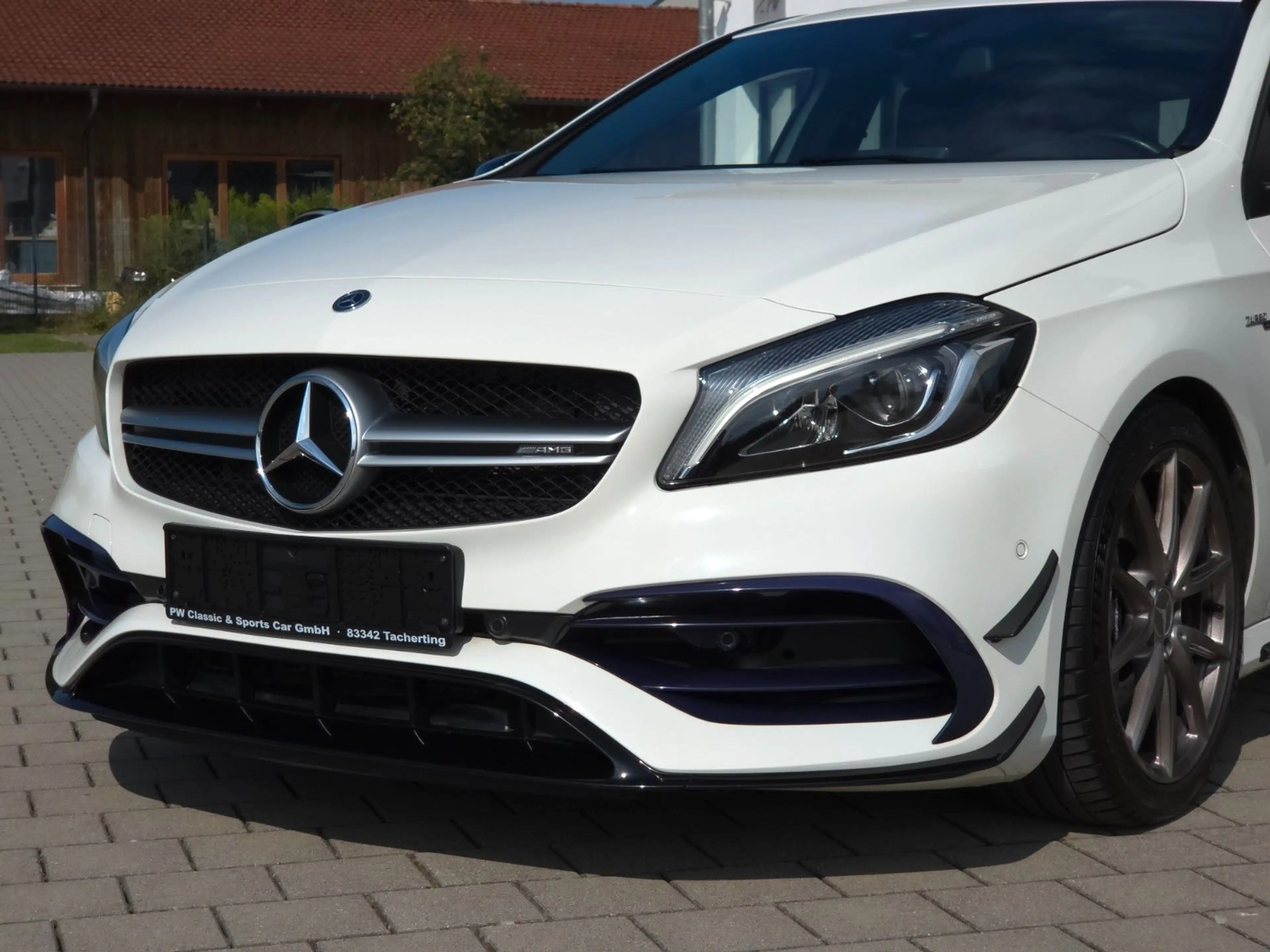 Mercedes-Benz A 45 AMG 4Matic Sport *LED *Aero* — photo 21