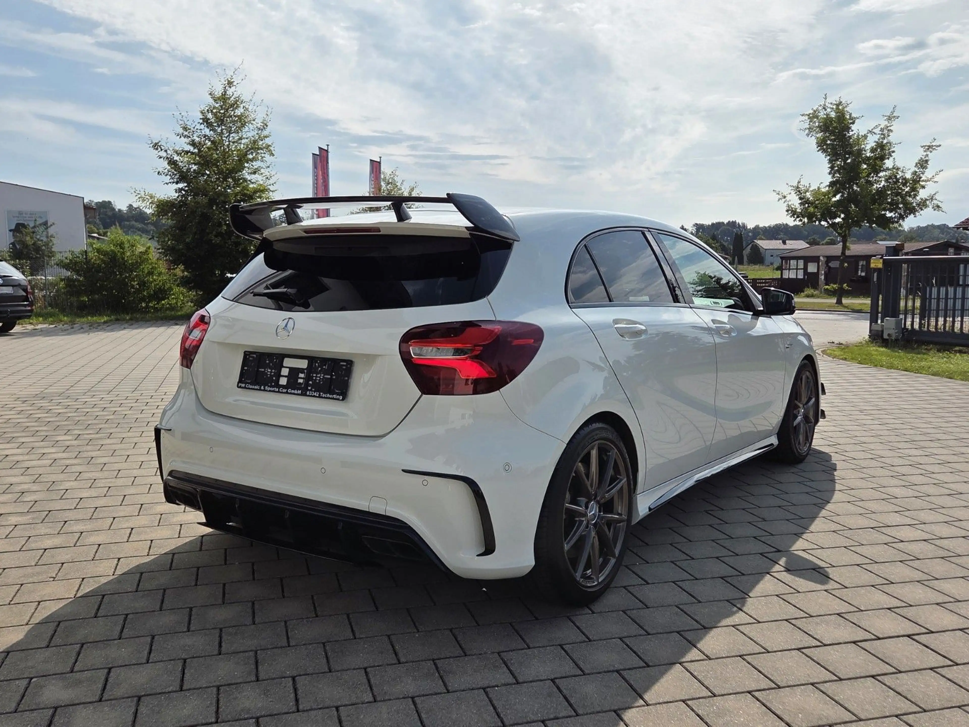 Mercedes-Benz A 45 AMG 4Matic Sport *LED *Aero* — photo 4